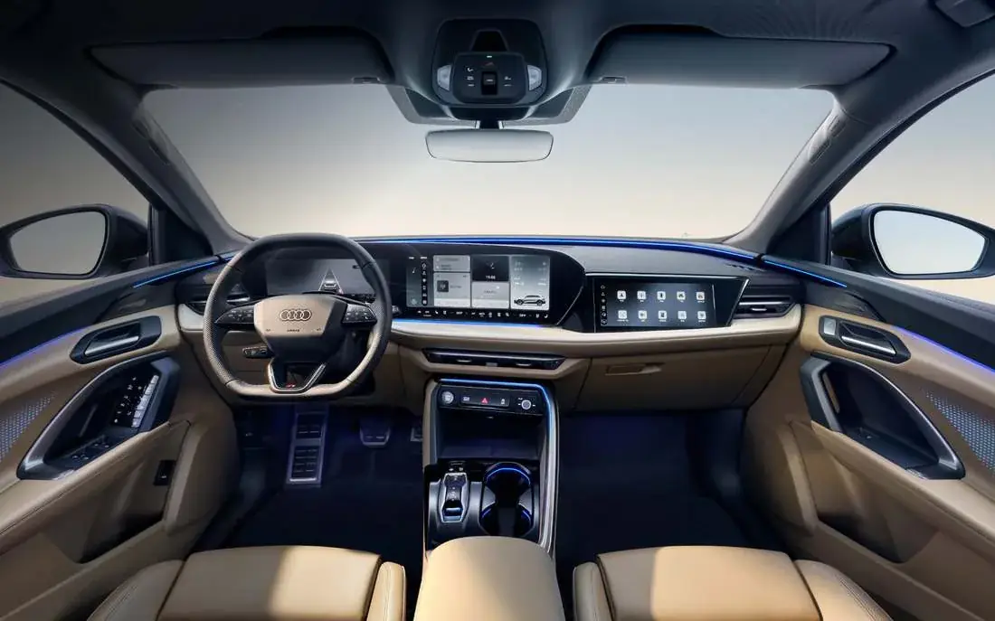 FAW Audi Q5L genuine wood interior